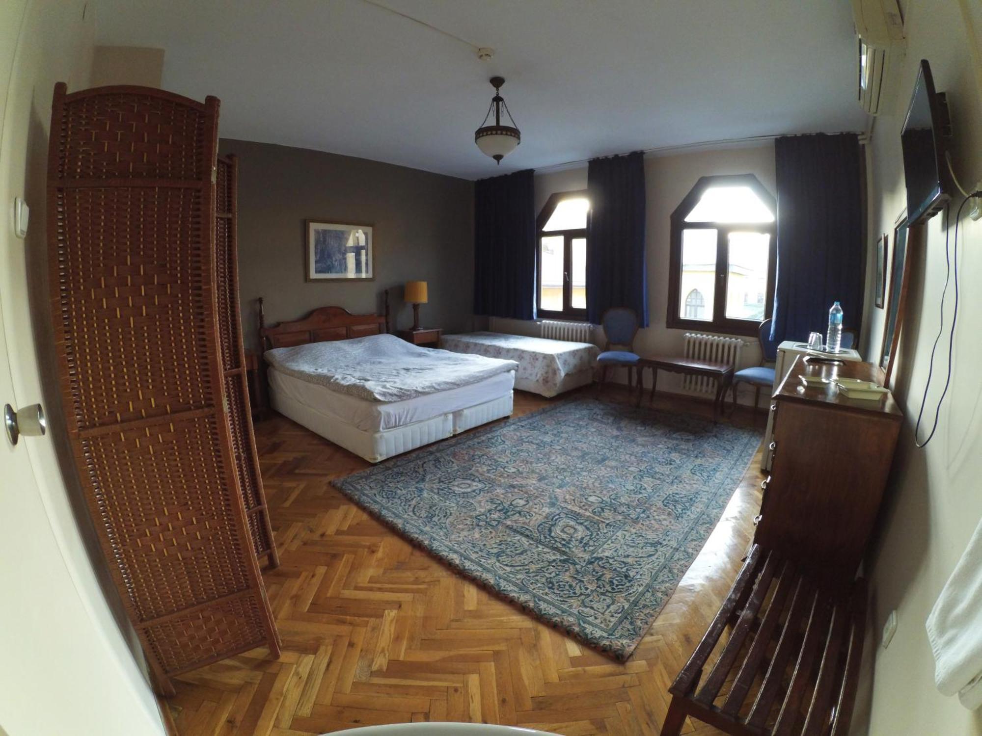 Berk Guest House - Grandma'S House Истанбул Стая снимка