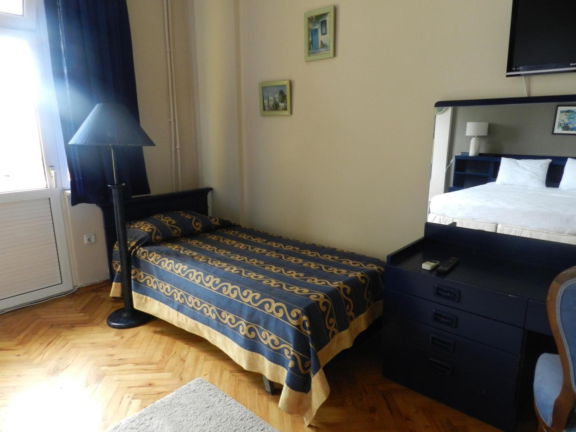 Berk Guest House - Grandma'S House Истанбул Стая снимка
